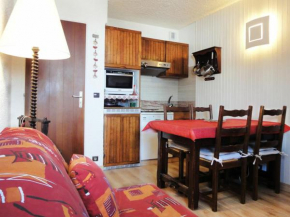 Appartement 2* aux Allues: 4 pers, pistes et commerces à proximité - FR-1-182-44